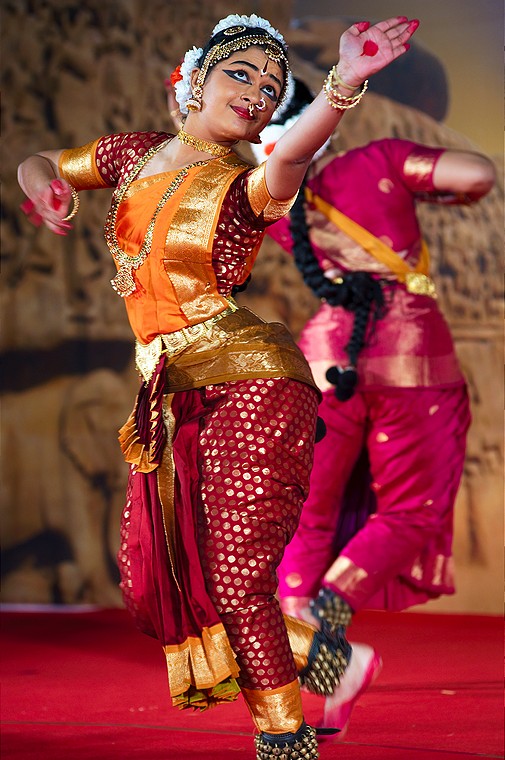 Tamil Nadu Cultural Heritage (Mamallapuram Dance Festival 2012 - Bharatanatyam)